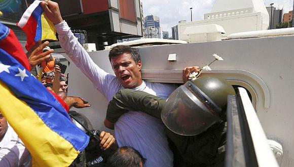 Venezuela: Leopoldo López permanece aislado en celda de dos por tres metros. (Reuters)