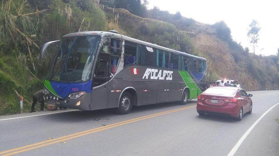 Huancayo: Bus de empresa de transporte 'Apocalipsis' choca con un camión y deja 10 heridos. (Facebook/Alerta Perú)