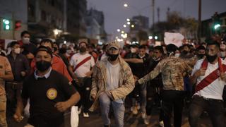 Manifestantes se movilizan por calles de Lima y exigen investigación por muertes de Jack Pintado e Inti Sotelo