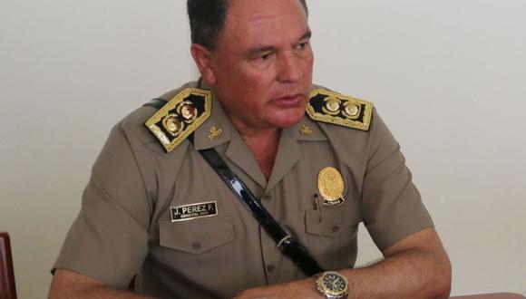 Habla fuerte. El general Jorge Pérez dice que no recibe el apoyo logístico de las comunas y del Gobierno Regional de Lambayeque.
