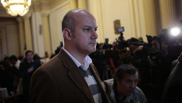 Sergio Tejada anunció que seguirá investigando a Alan García. (Peru21)