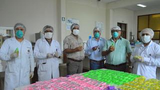 Coronavirus en Perú: Elaboran alcohol en gel para policías, militares y personal de salud en la región La Libertad