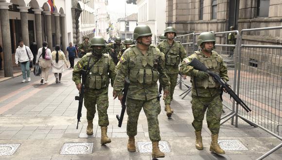 Ecuador vive una semana violenta desde el pasado lunes con motines en varias cárceles y  al menos 178 funcionarios penitenciarios retenidos. (Foto: STRINGER / AFP)
