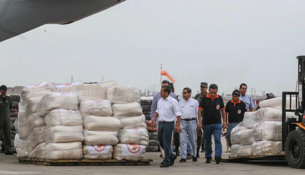 Perú envió a Ecuador 21 toneladas de ayuda humanitaria y un buque de desembarco (ANDINA/ Norman Cordova)