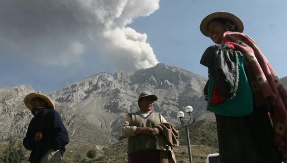 Docentes no quieren ir a enseñar por actividad del volcán Ubinas. (Heiner Aparicio)