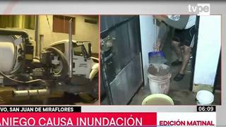 Rotura de tubería provoca aniego y afecta varias viviendas deSan Juan de Miraflores [VIDEO]