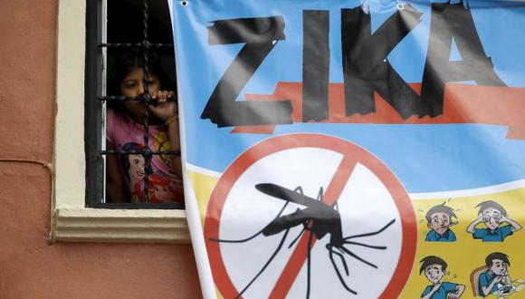 Se pronuncia. Santos señaló que no existe vínculo entre el zika y la microcefalia en recién nacidos. (Reuters)