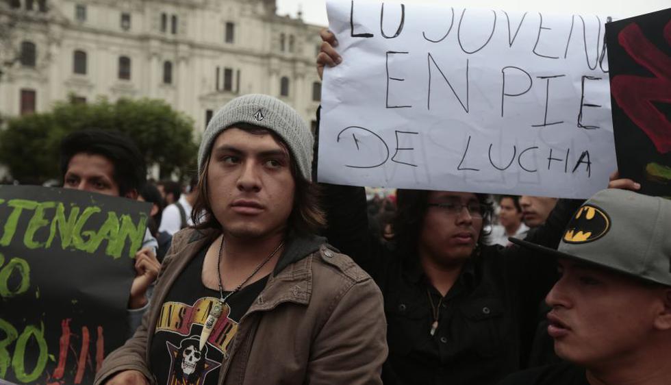 Más de mil jóvenes protestaron contra el nuevo régimen laboral juvenil. (Roberto Cáceres/Perú21)