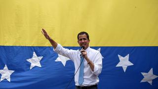 Venezuela: Guaidó invita a movilizarse en plena pandemia en honor al personal sanitario