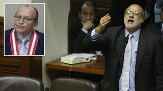 Abugattás critica a fiscal José Peláez por no investigar a Alan García