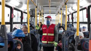 Desde el lunes 27 multarán con S/ 430 a conductores y cobradores que lleven pasajeros sin protector facial