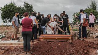 Brasil supera los 370.000 decesos por COVID-19 con 2.929 nuevas muertes