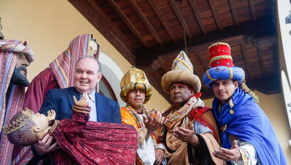 El alcalde de Lima recibió a los Reyes Magos. (Foto: Andina)
