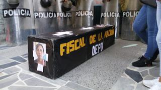 Pasean ‘ataúd’ con foto de la fiscal de la Nación en Huánuco