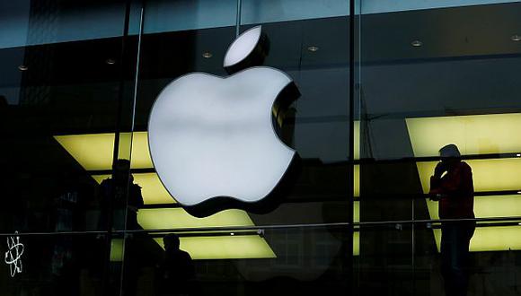 Apple señaló que la aplicación de aranceles del Gobierno de Estados Unidos decantaría la balanza a favor de sus competidores globales. (Foto: Reuters)<br>