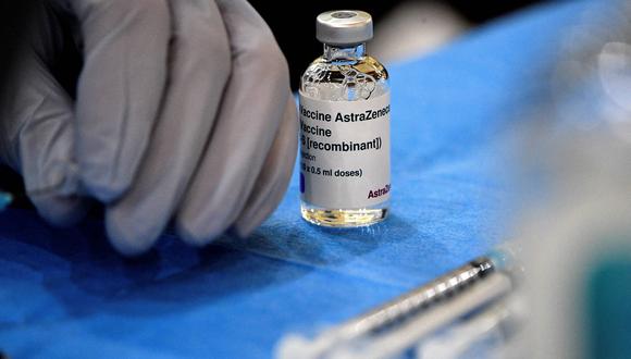 El Gobierno espera poder vacunar a cerca de 2 millones de personas de 55 o más años con dosis de refuerzo durante las primeras cuatro semanas de este plan. (Foto: Saeed KHAN / AFP)