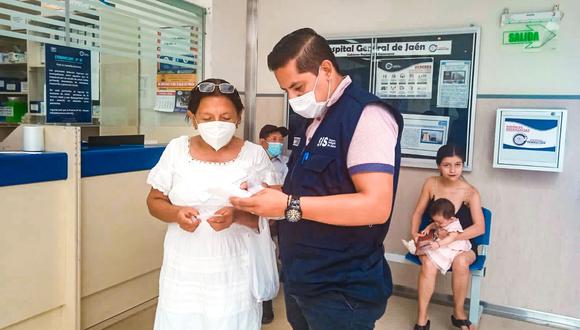 Inspección del SIS por el incremento de casos del dengue.