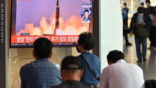 Corea del Norte dispara dos misiles y Seúl responde lanzando otro desde un submarino
