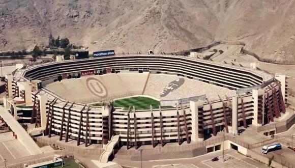El 2 de julio de 2000 se inauguró el estadio Monumental de Universitario de Deportes en el distrito limeño de Ate. (AFP)