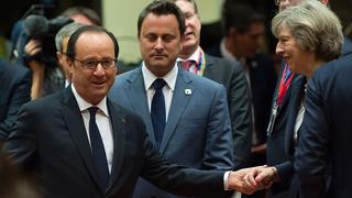 François Hollande: "Si Theresa May quiere un 'Brexit' duro, la negociación será dura"