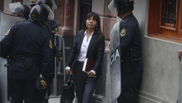 Giuliana Loza asegura que las actitudes del fiscal Domingo Pérez son "intimidatorias" . (Mario Zapata/Perú21)