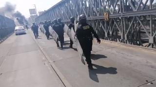 La Libertad: PNP desbloqueó el puente Bailey para dar acceso a vehículos por protestas