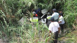 Huarochirí: Hallan dos muertos en auto que cayó al precipicio