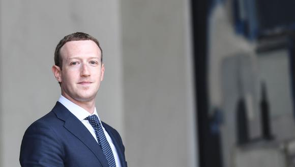 La red social creada por Mark Zuckerberg es investigada en un comité de Reino Unido por el escándalo de uso indebido de datos personales (AFP).