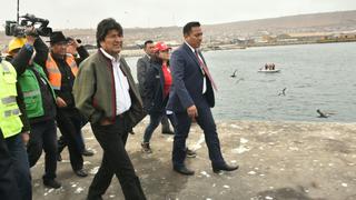 Evo Morales visita el puerto peruano de Ilo, donde canalizará la carga boliviana
