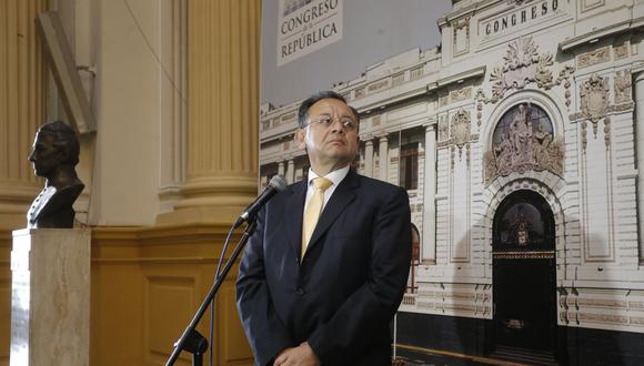 Edgar Alarcón sigue al frente de la Comisión de Fiscalización. Su salida o permanencia, dijo, sería evaluada hacia fines de año. (Foto: GEC)