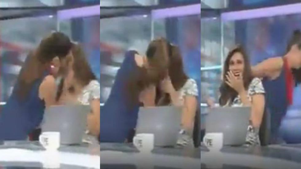 Rebeca Escribens sorprendió a Verónica Linares dándole, al parecer, un beso en televisión en vivo. (América Noticias)