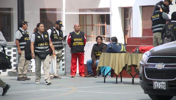 Policía detuvo el martes a 26 presuntos integrantes de mafia. (Gessler Ojeda)
