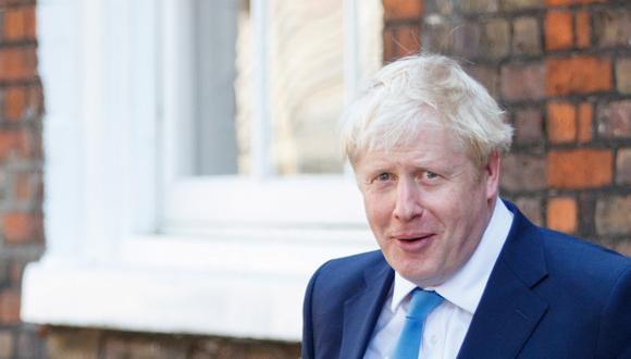 El nuevo líder del Partido Conservador y primer ministro entrante Boris Johnson deja su oficina de campaña en el centro de Londres el 23 de julio de 2019. (Foto: AFP)