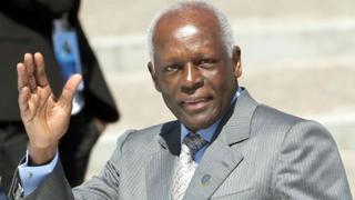 Muere el ex-presidente de Angola en Barcelona y se pide autopsia a su cuerpo