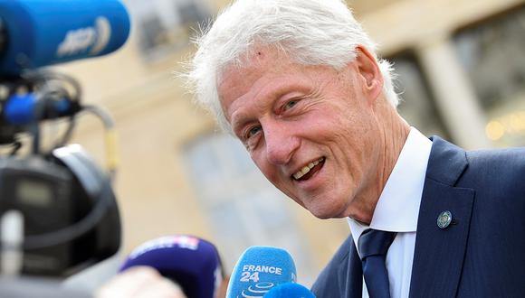 El expresidente de los Estados Unidos, Bill Clinton, en las afueras del Palacio Presidencial del Elíseo en París, en septiembre de 2019. (Foto: AFP/Archivo)