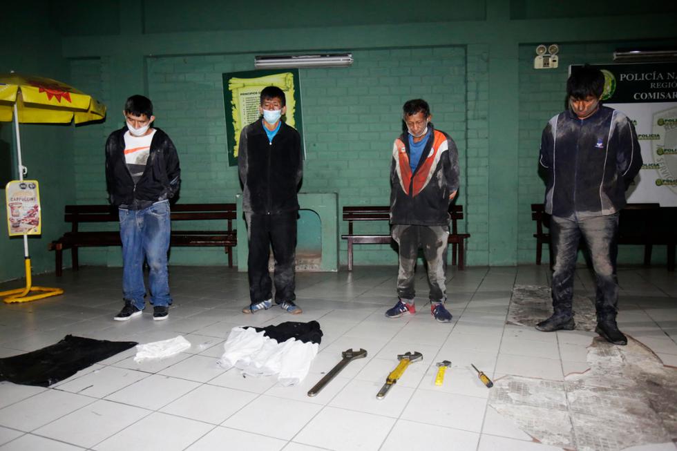 Agentes de la Policía Nacional del Perú (PNP) frustraron la noche del sábado un robo en una empresa de metalmecánica, situada en Salamanca en el distrito de Ate.  (Fotos: Cesar Grados/GEC)