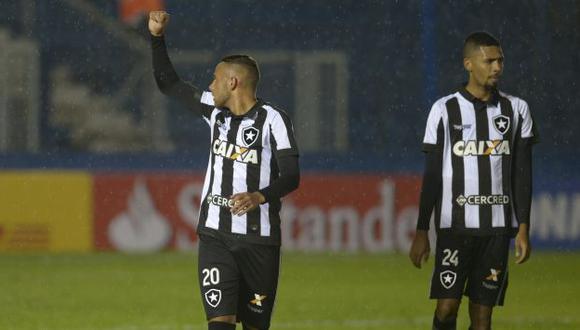 Nacional y Botafogo disputaron el primer duelo entre ambos por los octavos de final de la Copa Libertadores 2017. (AP)
