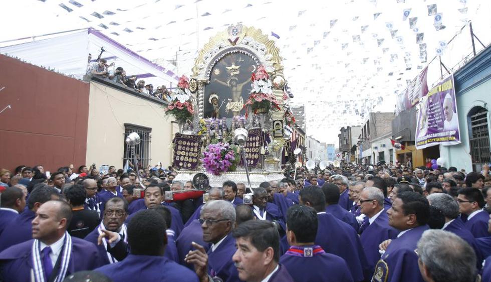 Señor de los Milagros inició su primer recorrido procesional en octubre. (Anthony Niño de Guzmán/Perú21)