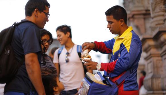 Piden que venezolanos salgas de las calles de Gamarra. (David Huamaní/Perú21)