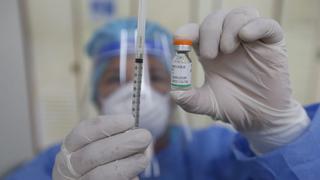 Perú cerrará tercera jornada de vacunación con 25 mil inmunizados, asegura Francisco Sagasti