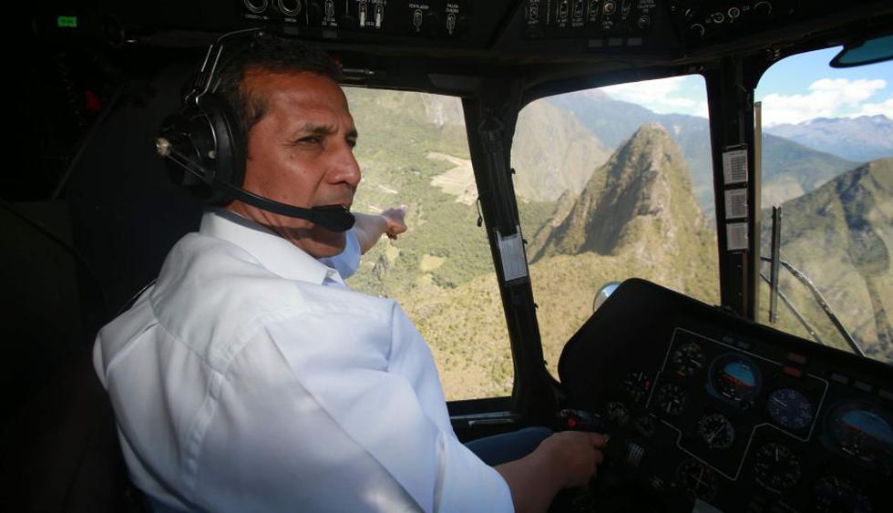 Estas fotos de Ollanta Humala sobrevolando Machu Picchu generan polémica. (Flickr Presidencia Perú)