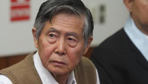 Ciudadanos indignados ante eventual indulto a Alberto Fujimori.