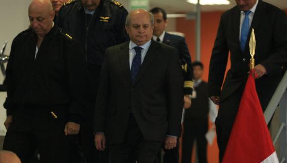 MAL PARADO. La postura confrontacional del ministro de Defensa generó malestar en el oficialismo. (Martín Pauca)