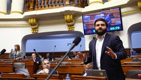 El legislador Alberto de Belaunde se mostró a favor de recomponer las comisiones del Parlamento. (Foto: Congreso)