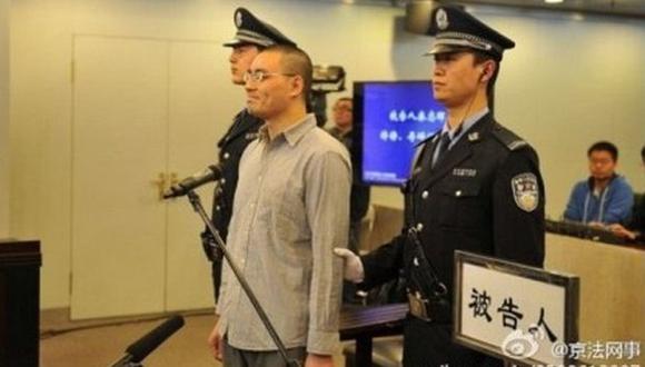 China: Juzgan a bloguero por difundir rumores en Internet. (Difusión)