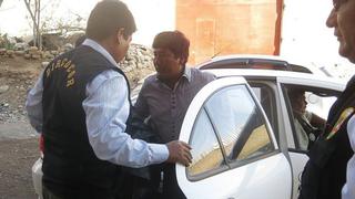 Intervienen a alcalde de Tacna por viajar con su familia en vehículo oficial