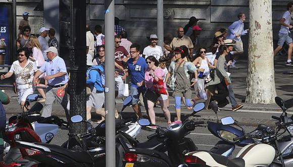 Atentado en Barcelona: España declara tres días de luto por ataque. (AP)