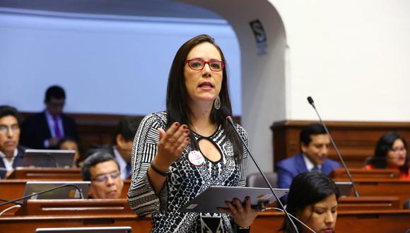 La congresista Marisa Glave consideró que la población está “harta” de las pugnas entre el Ejecutivo y el Legislativo. (Foto: Congreso de la República)