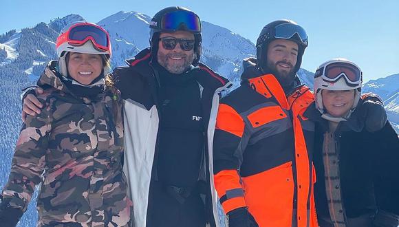 Maluma disfruta de unas merecidas vacaciones en la nieve junto a su familia.(Foto: @maluma)