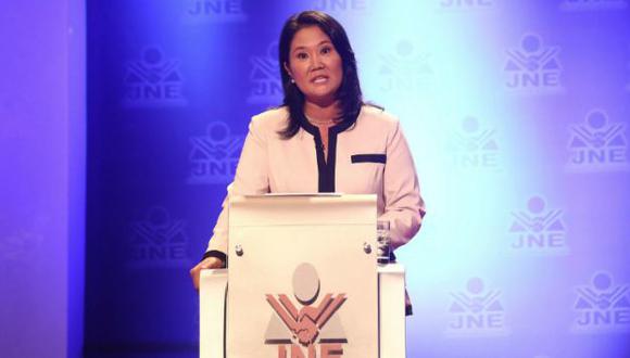 Keiko Fujimori lanzó pullazos contra PPK durante debate presidencial. (JNE)